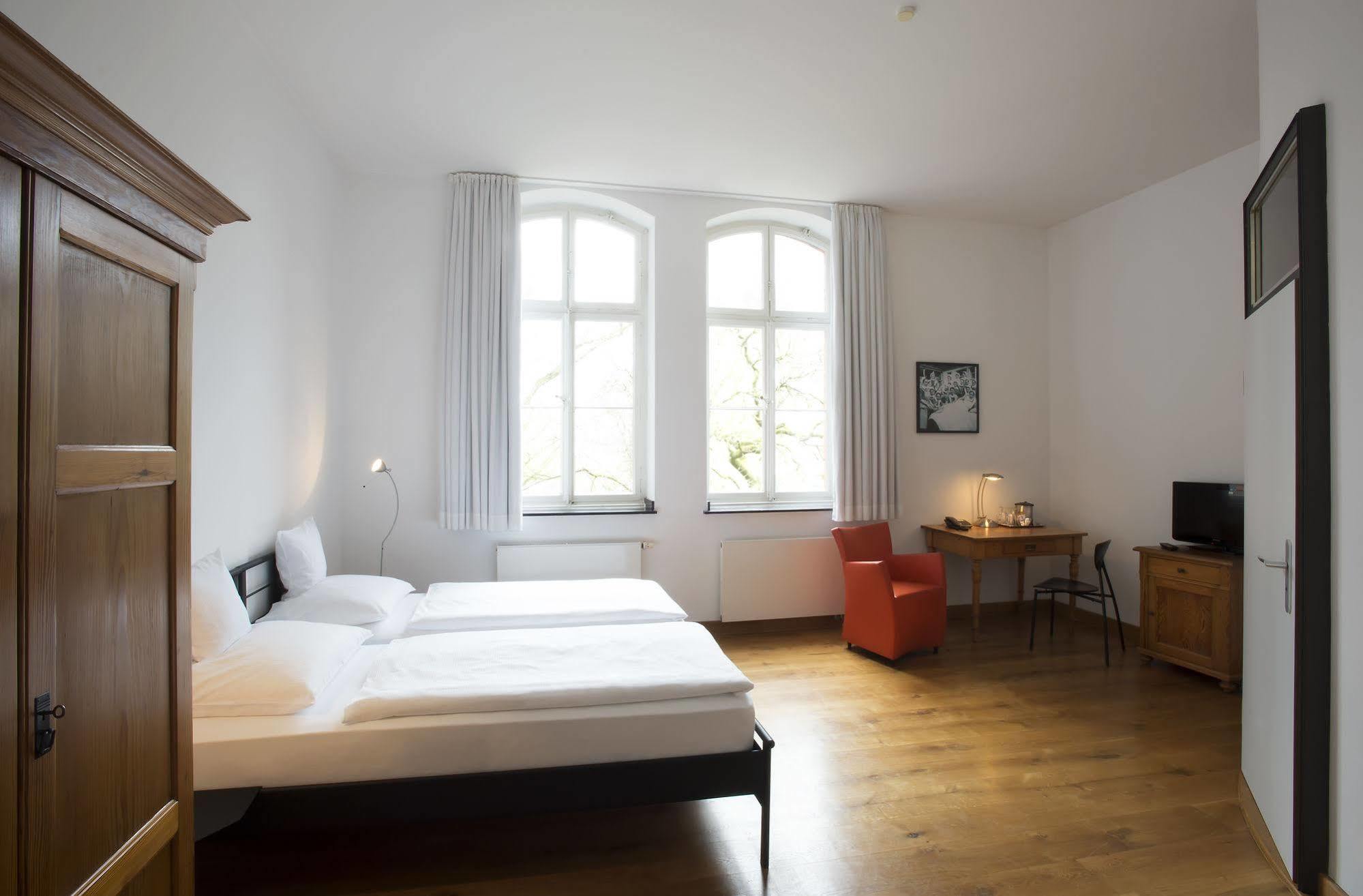 Hotel Mutterhaus Duesseldorf Экстерьер фото